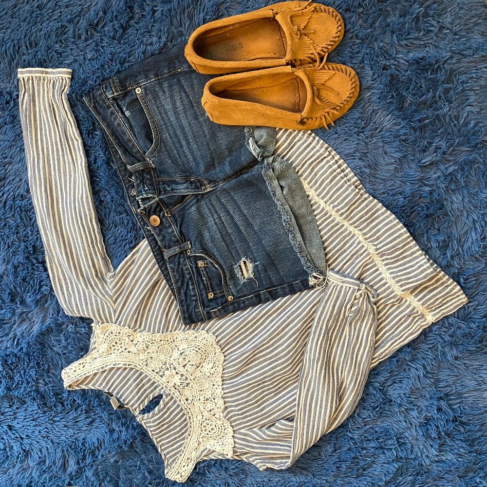 Vintage America Cut-Out, Lace 3/4 Sleeve Shirt